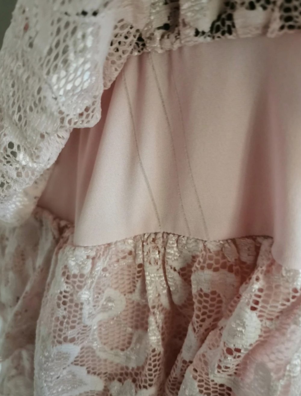 Kleid Oberteil mit Rüschen  Atmosphere 36/38