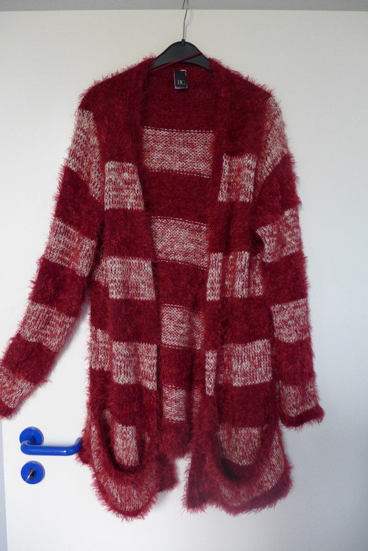 B.C. Flauschiger langer Cardigan bordeuax rot