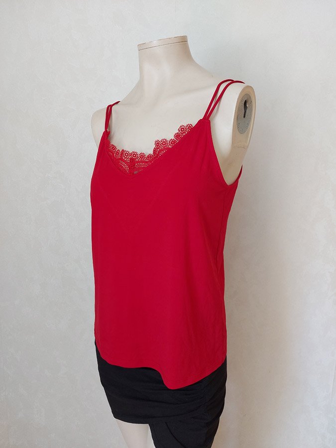 Top ~ Sommer ~ Spitze ~ Dunkelrot ~ Locker ~ luftig ~ Oberteil