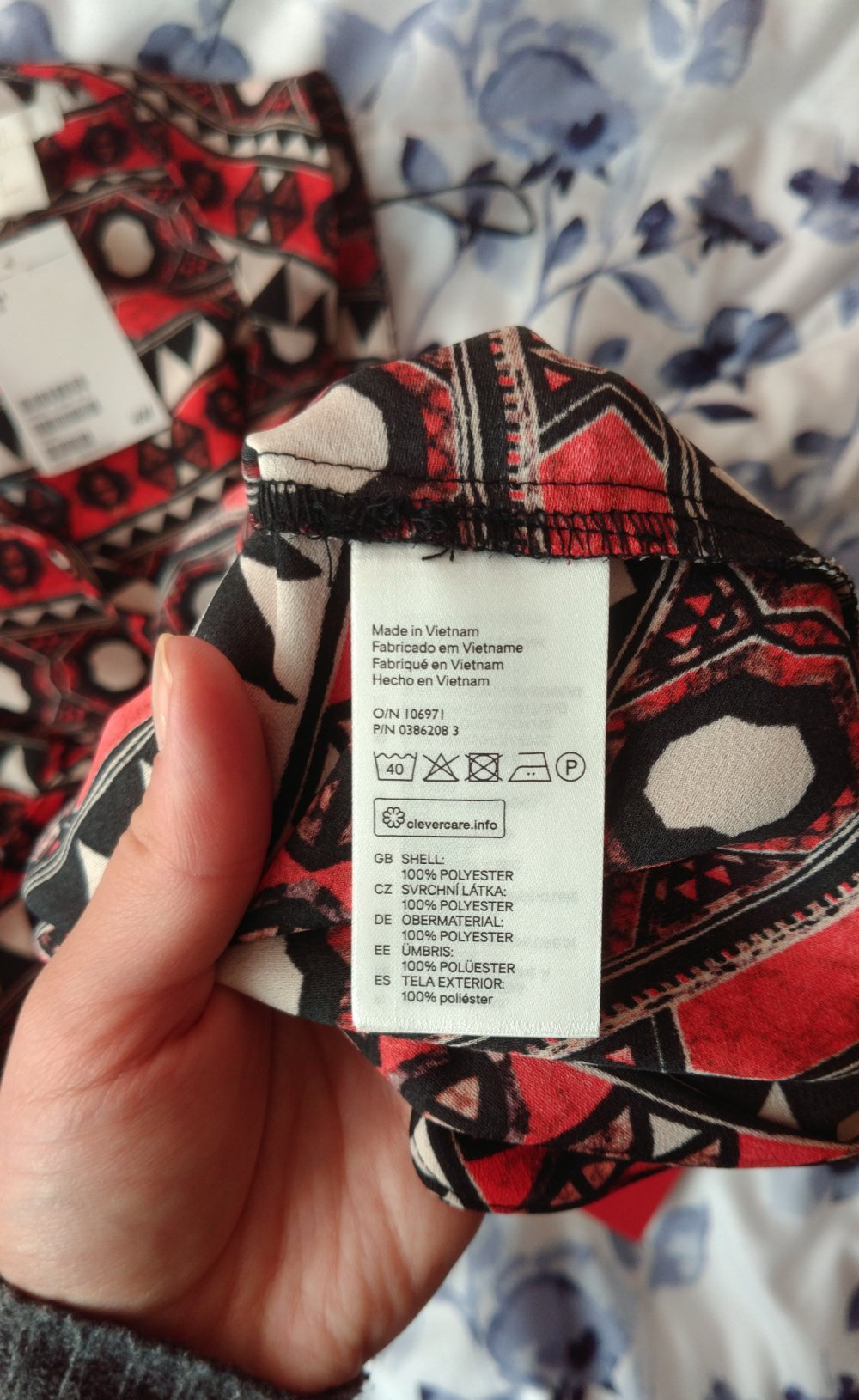 NEU rot bunt gemustertes Kleid ärmellos H&M 34 XS Aztekenmuster