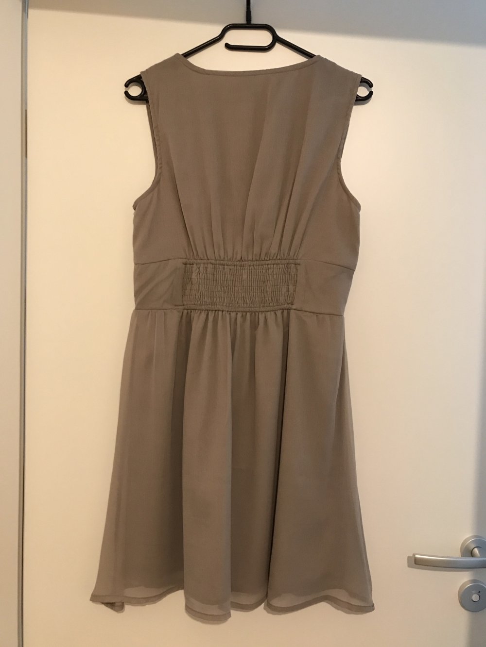 Tolles Kleid taupe 