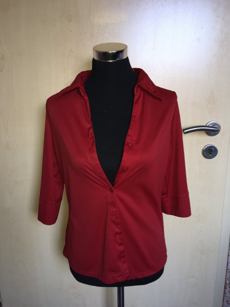 Schöne Bluse in rot 
