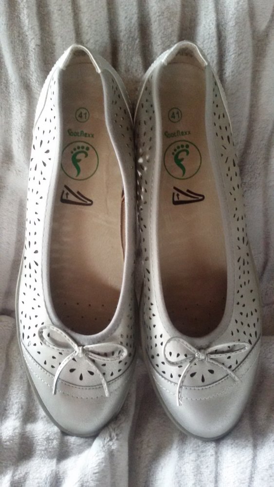 Schuhe silberfarben Größe 41