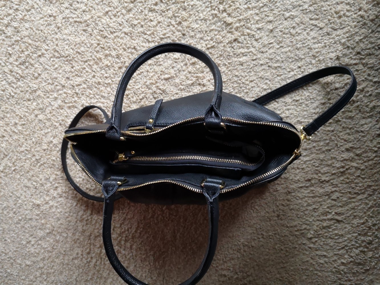 Schwarze Echt Leder Tasche
