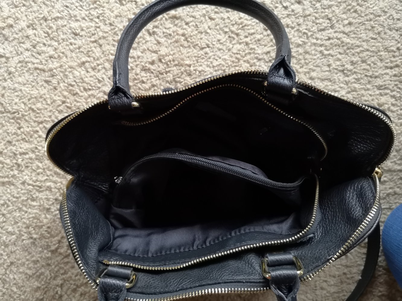 Schwarze Echt Leder Tasche
