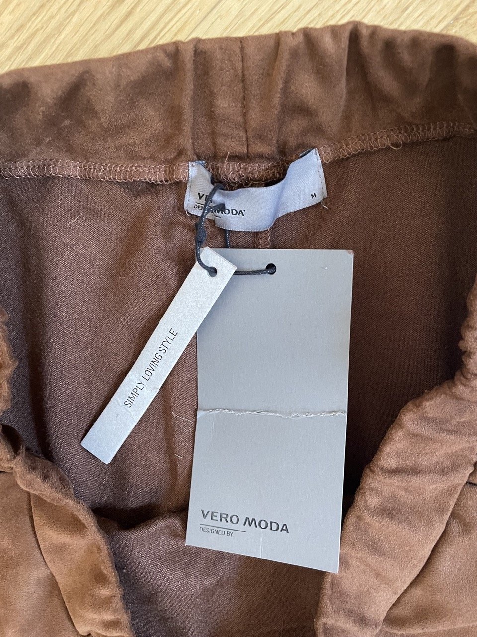 Brauner Midirock aus Wildleder von Vero Moda, Gr. M