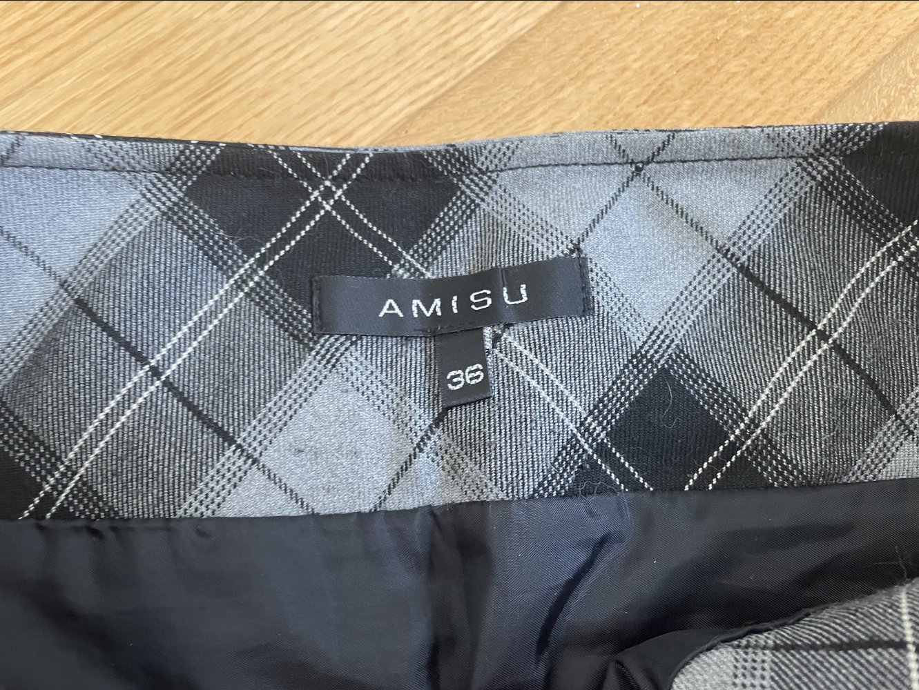 Karierter Faltenrock von Amisu, Gr. 36