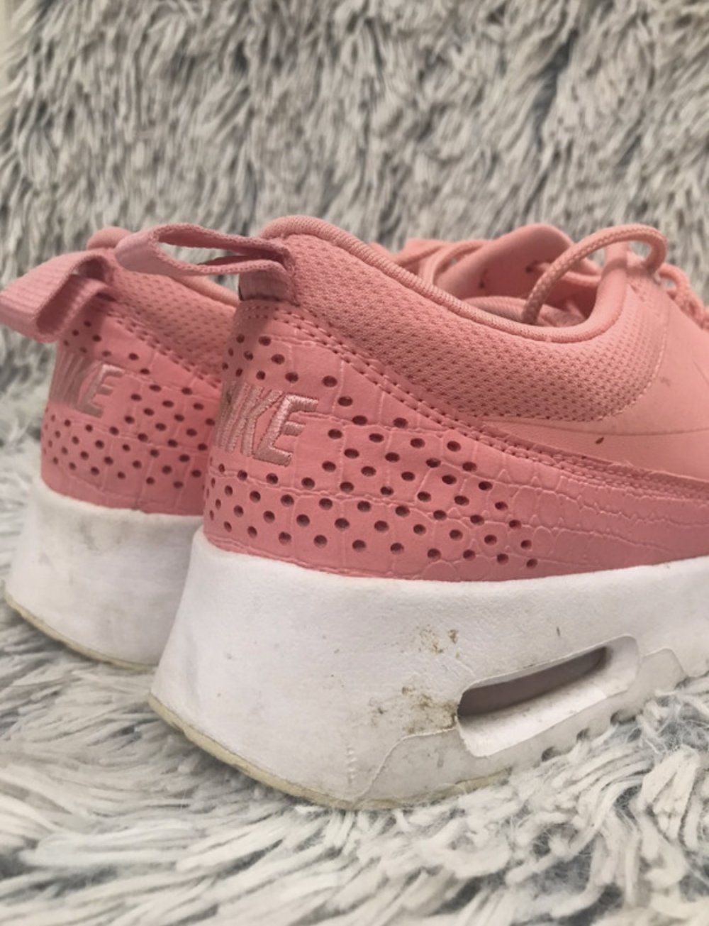 Nike Air Max Thea in Korall, Gr. 38,5