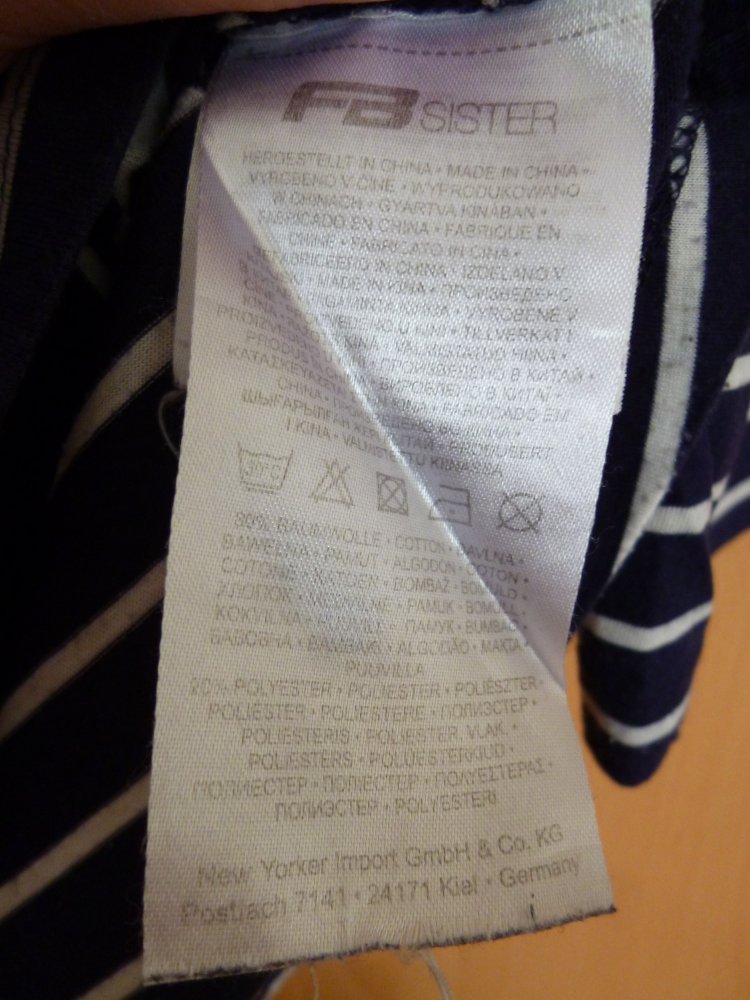 Blau-weiß gestreiftes Shirt mit 3/4-Ärmeln, Größe L