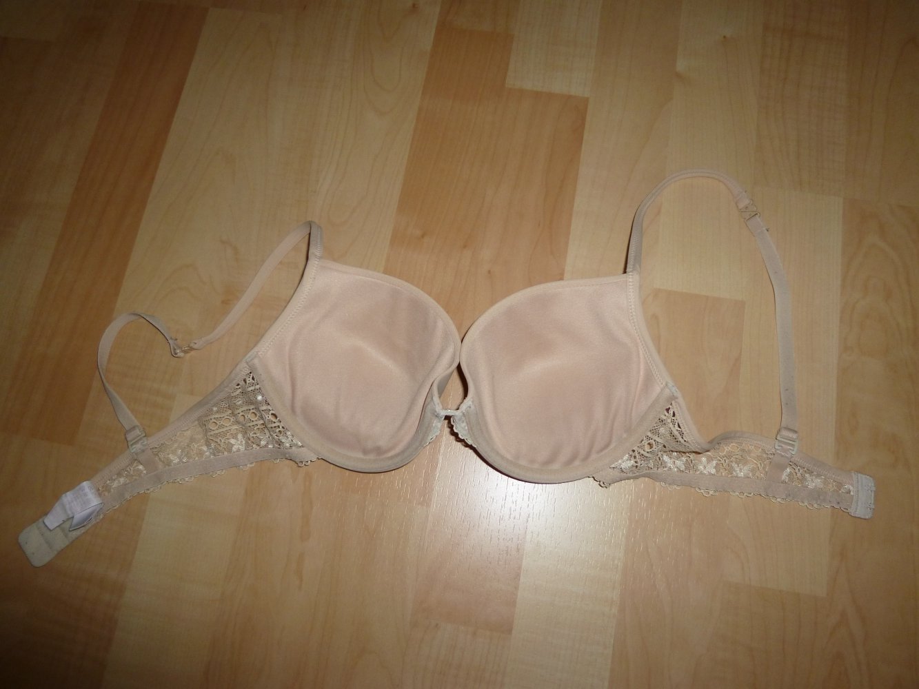 Hautfarbener BH mit Spitze und leichtem Push-Up, beige, nude, Größe 75B