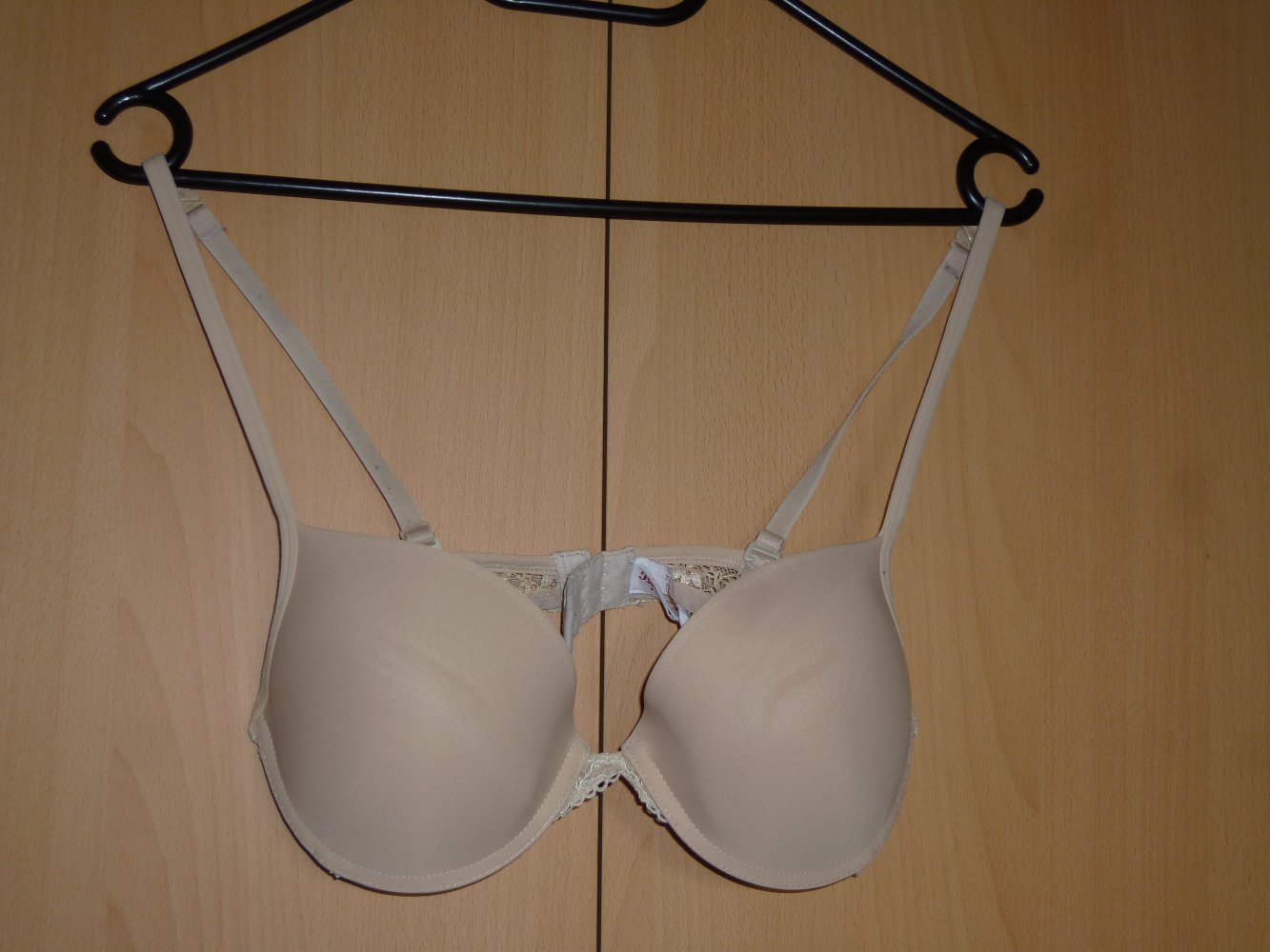 Hautfarbener BH mit Spitze und leichtem Push-Up, beige, nude, Größe 75B