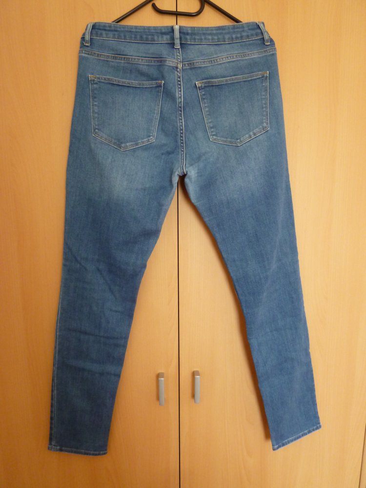 Blaue Jeans, lang, Größe 42, Maße in Beschreibung, H&M