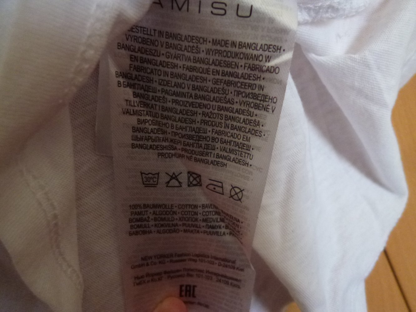 Weißes T-Shirt, Größe L 