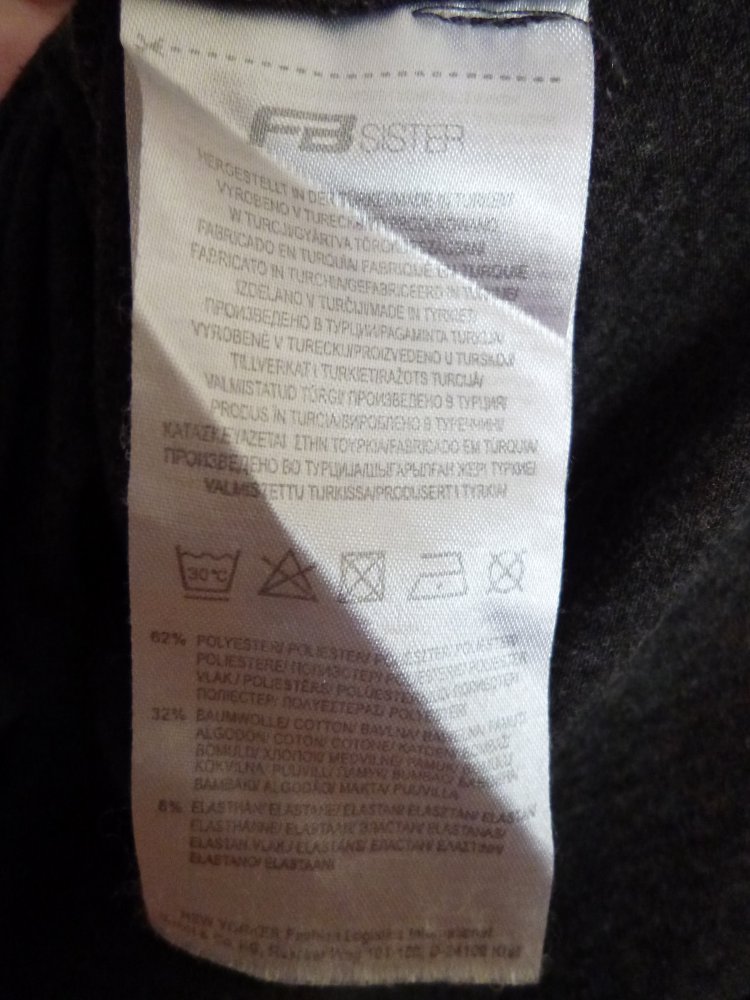 Graues langärmliges Shirt, Größe XL (fällt kleiner aus)