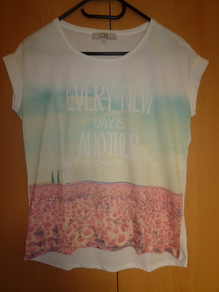 Weißes T-Shirt Every new day is another chance, Größe M
