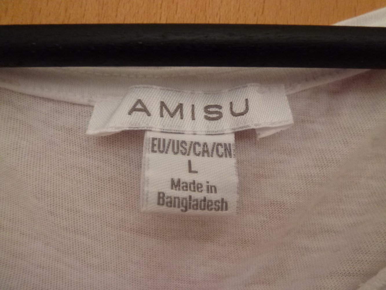 Weißes T-Shirt, Größe L 