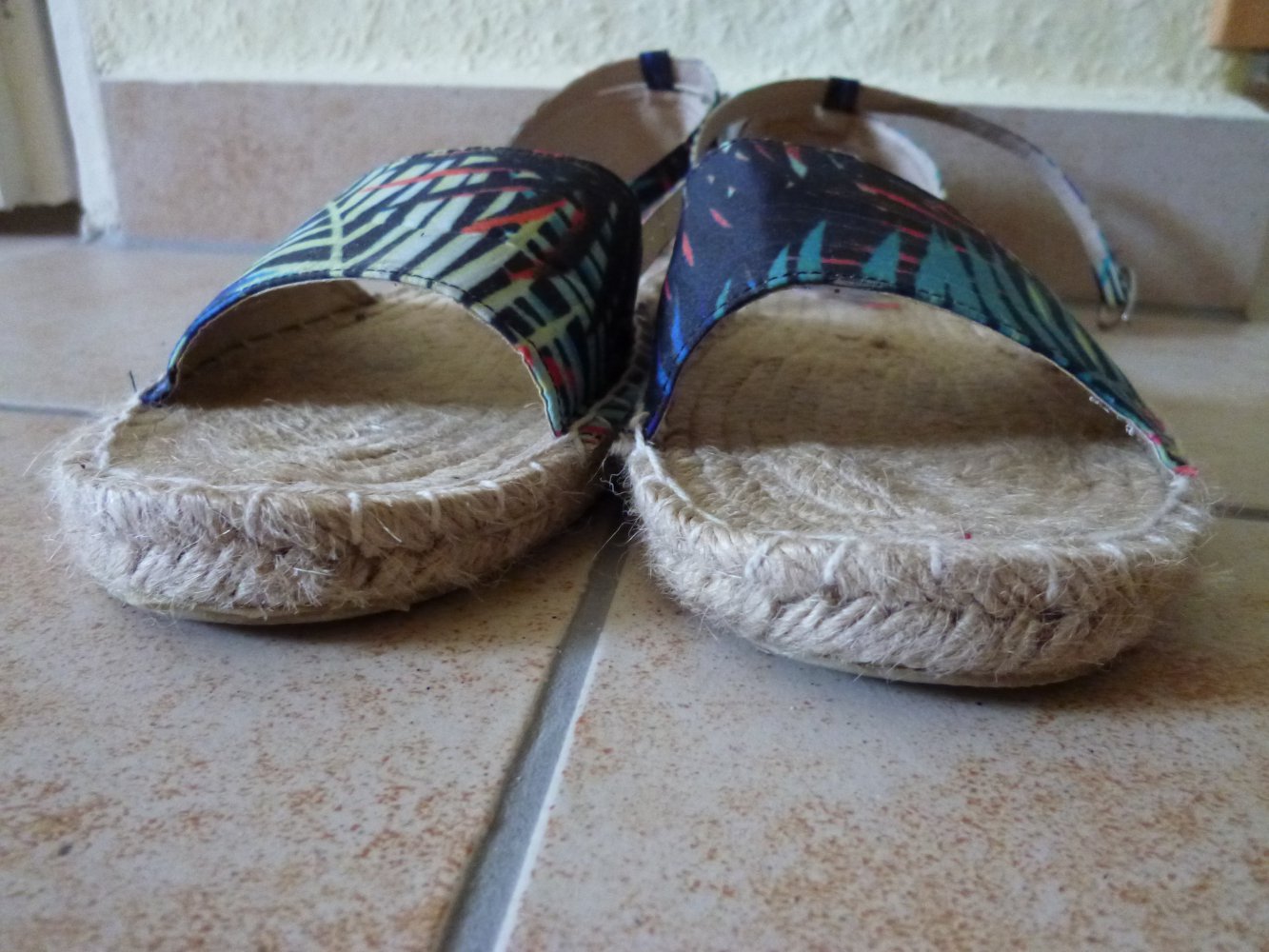 Bunte Sandalen