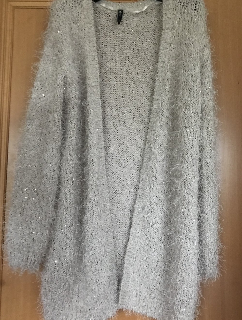 Long Strickjacke aus Kuschelgarn mit Pailletten Gr.XS,Neu ungetragen