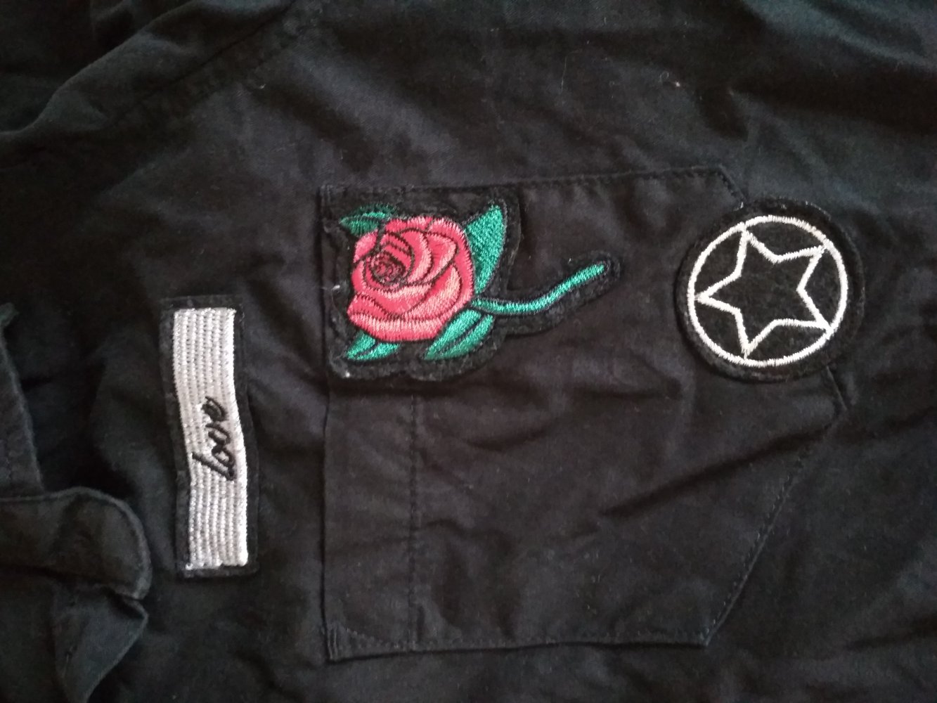 Bluse Schwarz mit Aufnäher Gr. 34 Marke Jean Pascale