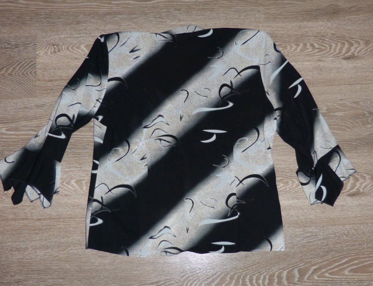 Twinset, Top und Bluse, schwarz, beige, grau, Gr. 38/40, Vintage