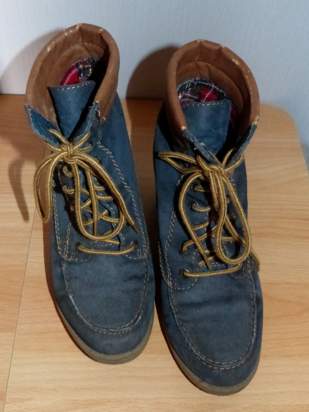 Schnürstiefeletten dunkelblau mit Keilabsatz, Gr. 38