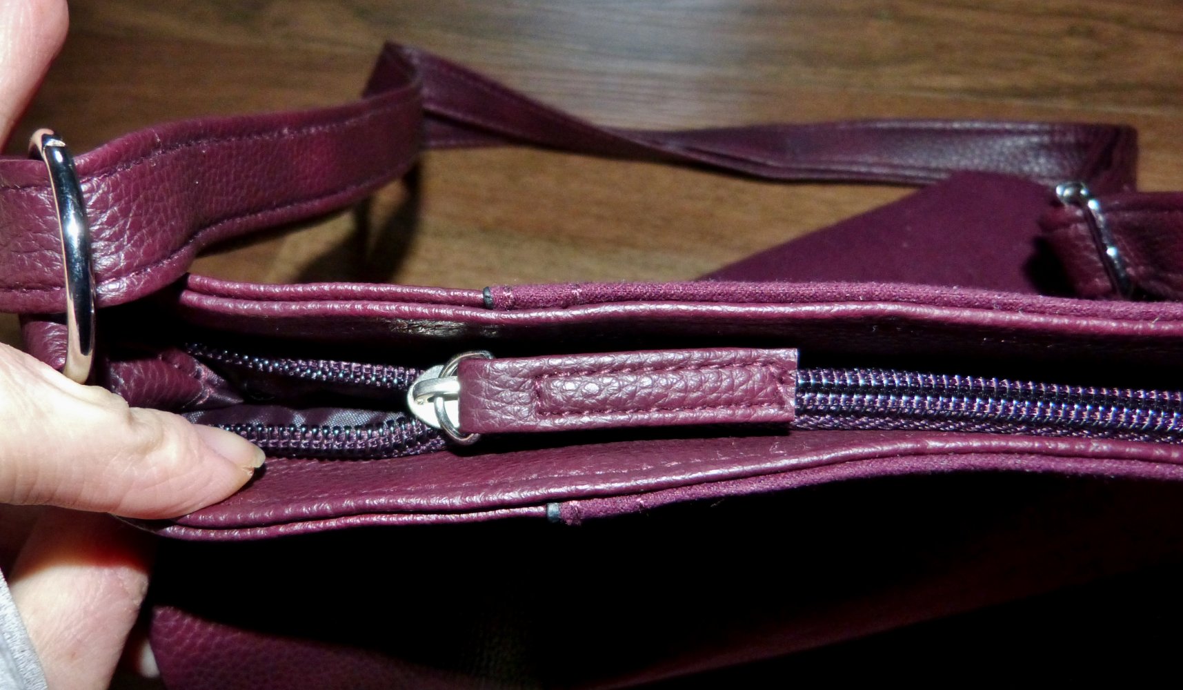 Handtasche, Umhängetasche burgunderrot/pflaume, Neu