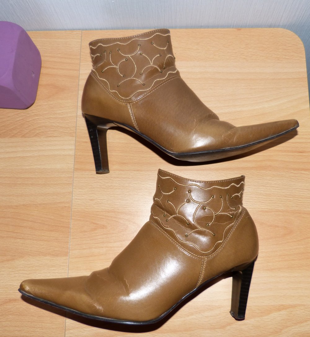 Stiefeletten hellbraun, Gr. 36