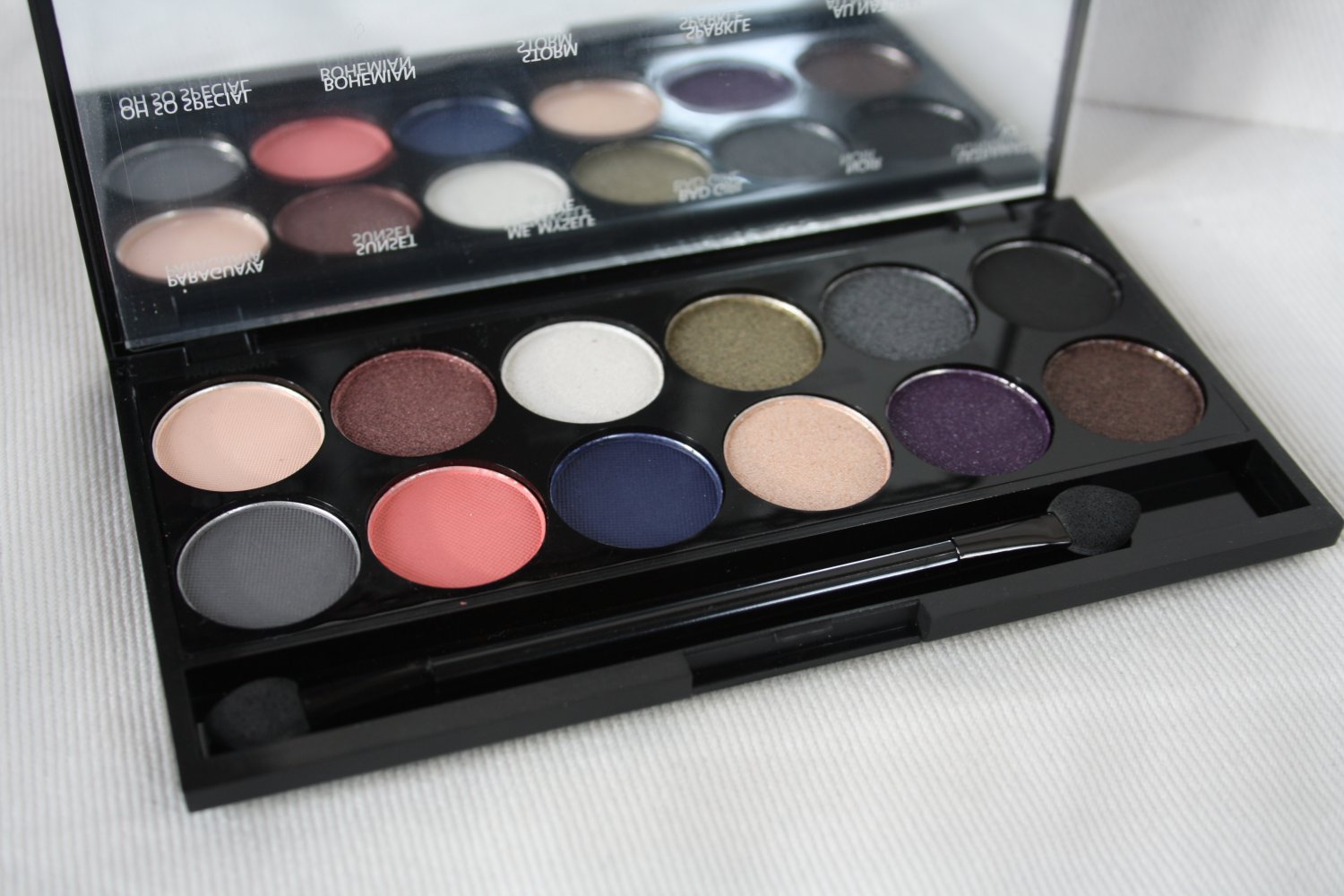 * Sleek showstoppers Palette limitiert Lidschattenpalette