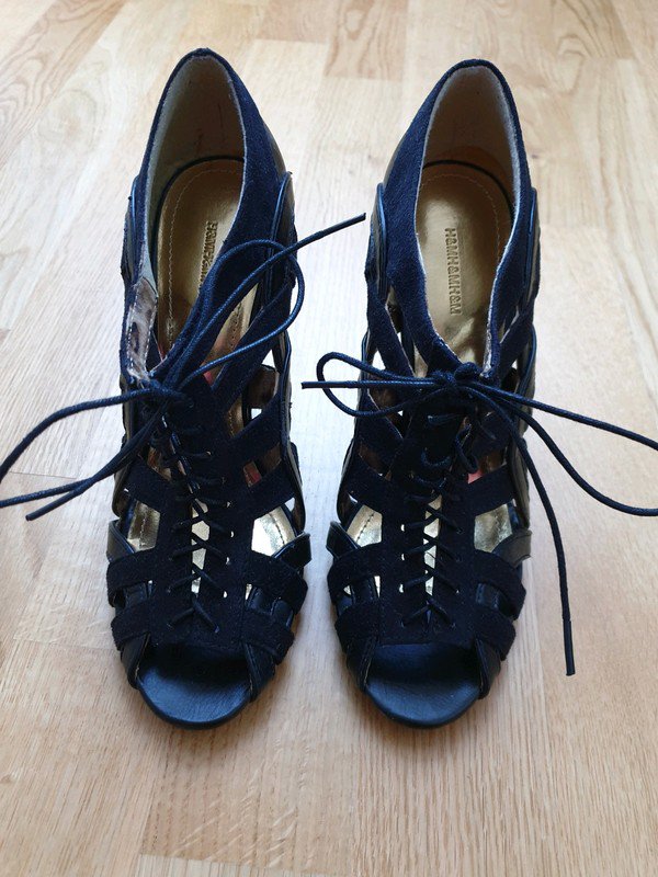 High Heels schwarz Wildleder glattes Leder zum Schnüren limited Edition H&M Trend Neupreis 40€