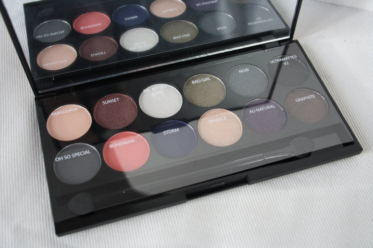 * Sleek showstoppers Palette limitiert Lidschattenpalette