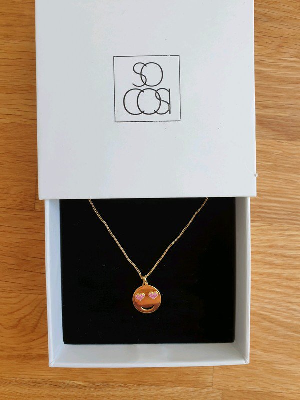 So Cosi Kette All you need is love in 925er Sterlingsilber goldplattiert Smiley mit Herzaugen OVP und ungetragen Neupreis 89€