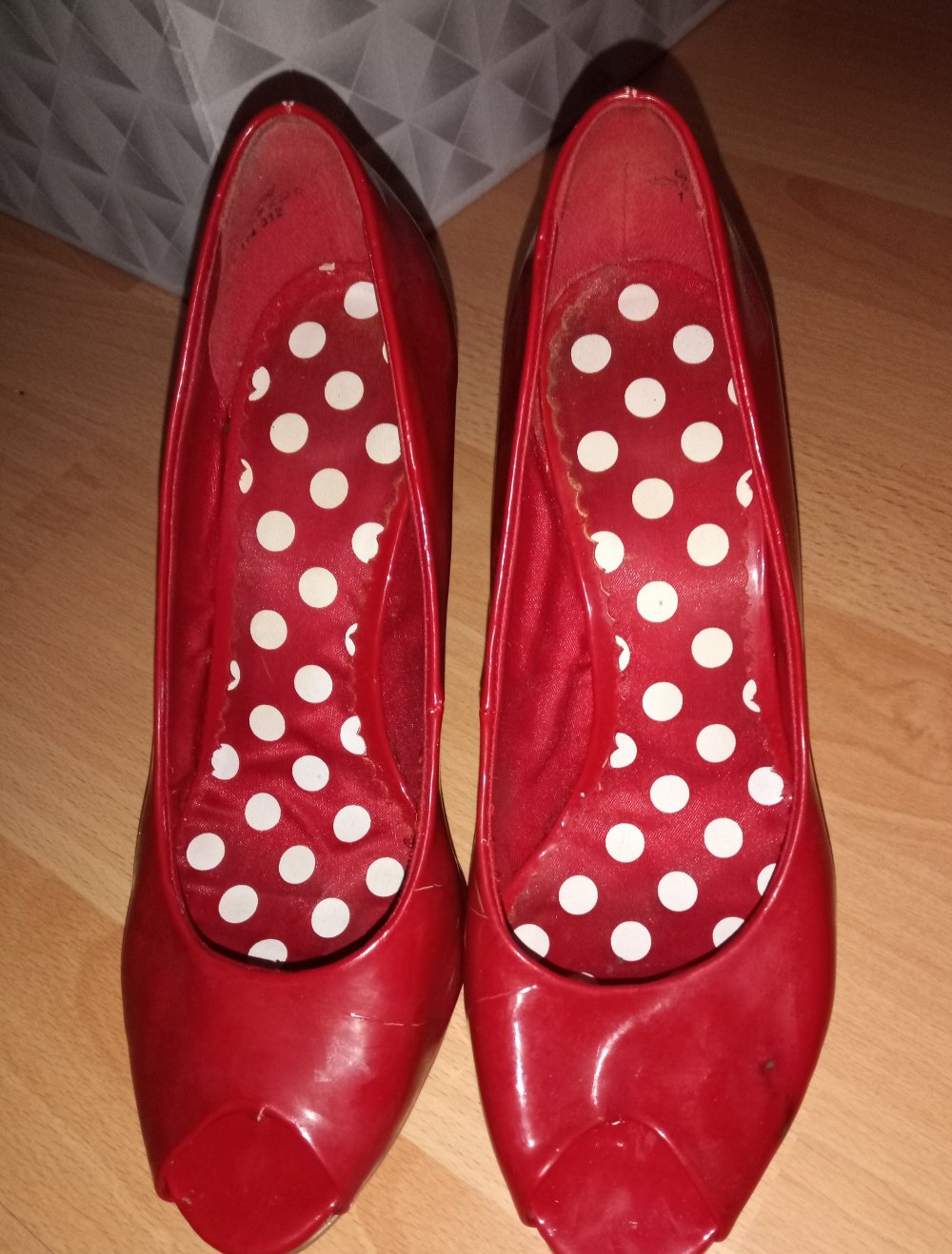 Rote Lack Pumps Stöckelschuhe Absatzschuhe Highheels Peeptoes, Sandalen Sandaletten offene Schuhe, gr. 39