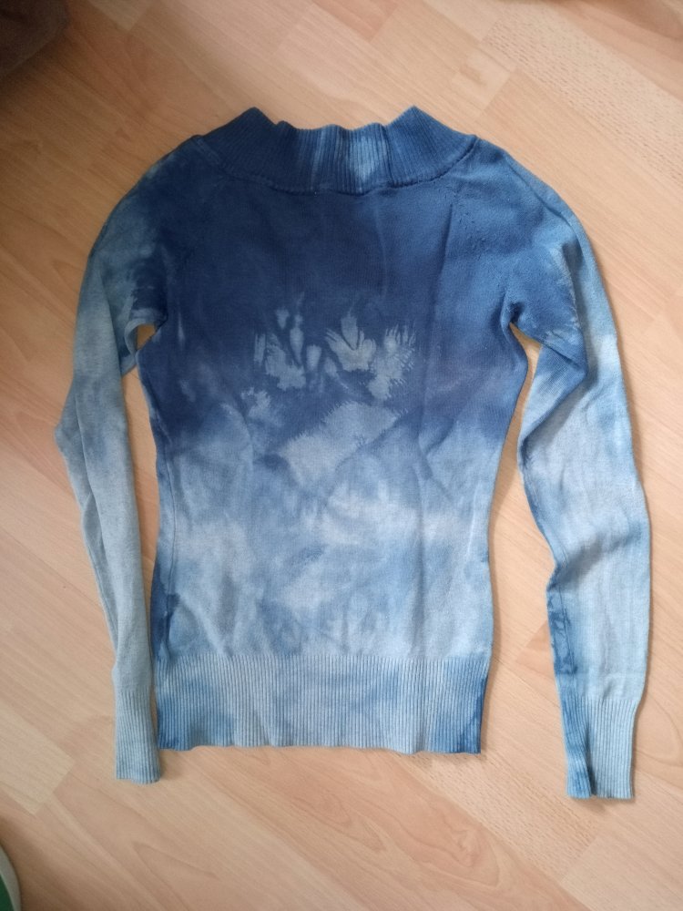 Pullover Batik Muster blau grau mit V-Ausschnitt, Gr. S Fishbone