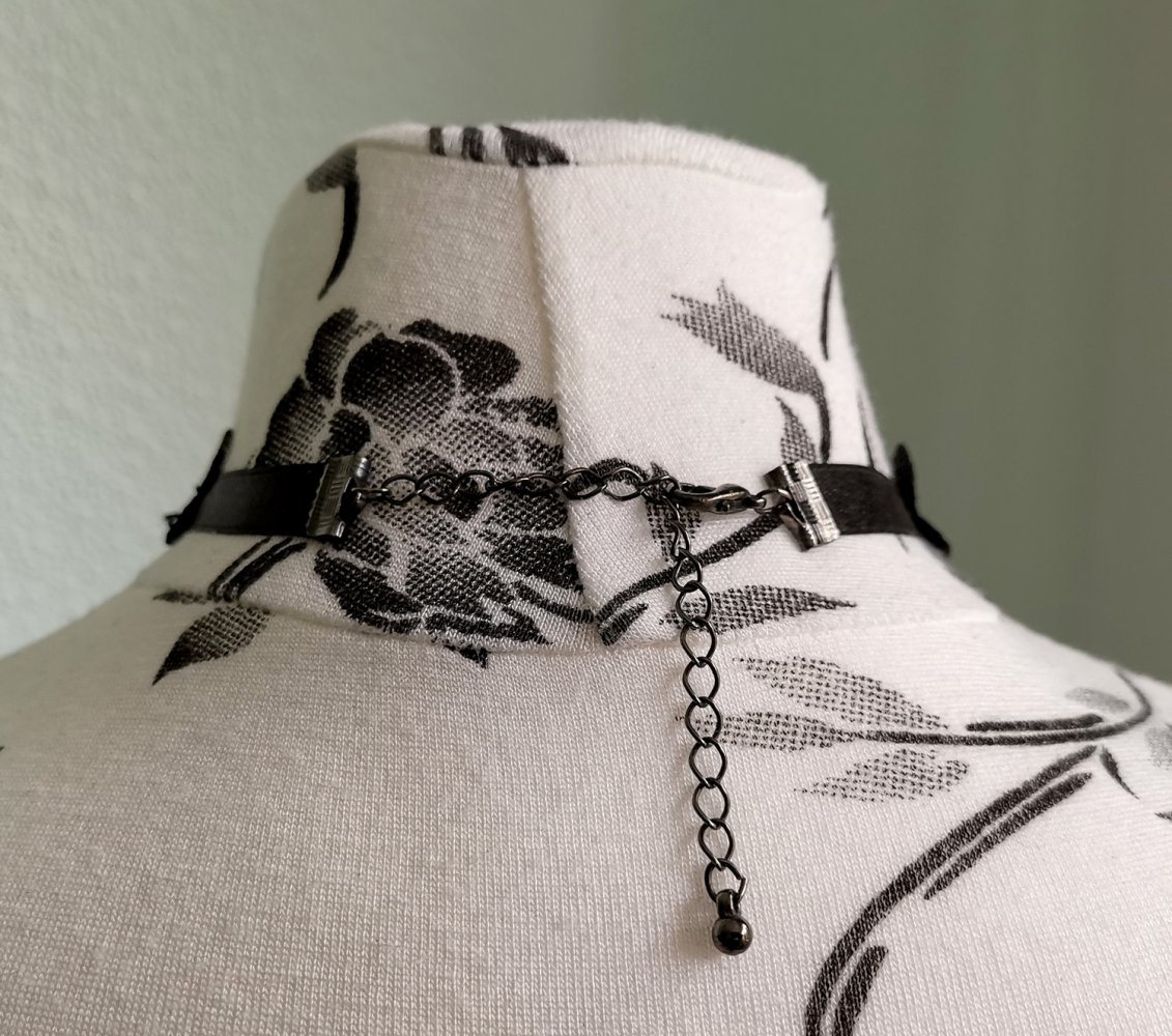 Collier mit Spitze und Kamee/Cameo (Gothic, Lolita)