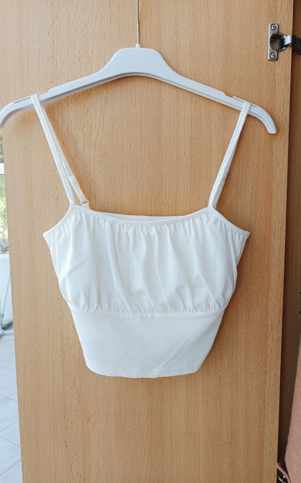 H&M Oberteil Crop Top Cropped Trägertop Trägershirt Spaghetti Shirt weiß creme Raffung gerafft gr. 34 XS,36 S NEU