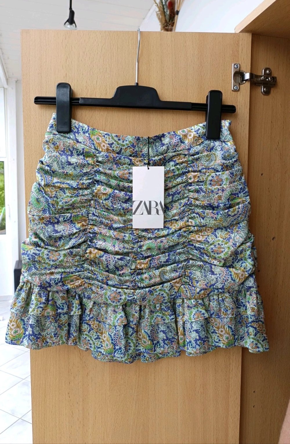 INSTA BLOGGER 40€ ZARA Insta Blogger PAISLEY Muster Boho RAFFUNG Volant High Waist ROCK mint GRÜN blau bunt GEMUSTERT gerafft gr. 34 XS,36 S NEU mit ETIKETT