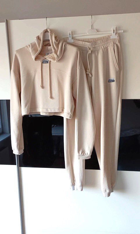Adidas Set Trainingsanzug Jogginganzug Jogginghose Hoodie Pullover mit Kapuze beige gr. 34 XS,36 S NEU
