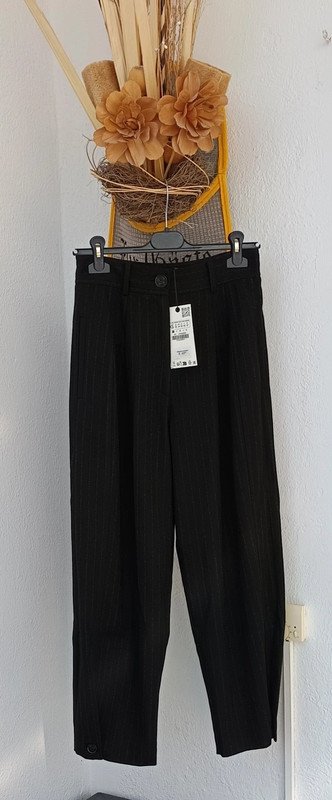 50€ Zara High Waist Karotten Knöchel Hose weit breit Streifen schwarz weiß gestreift Nadelstreifen warm gr. 34 XS NEU mit ETIKETT