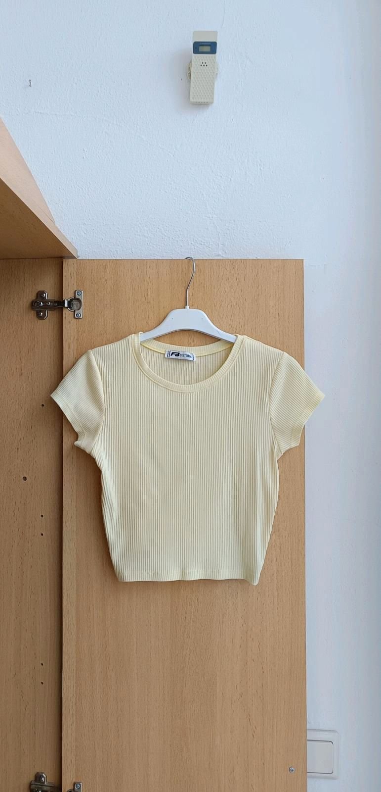 New Yorker FB Sisters Oberteil Crop Top T Shirt gelb Ripp Muster gerippt 34 XS,36 S NEU