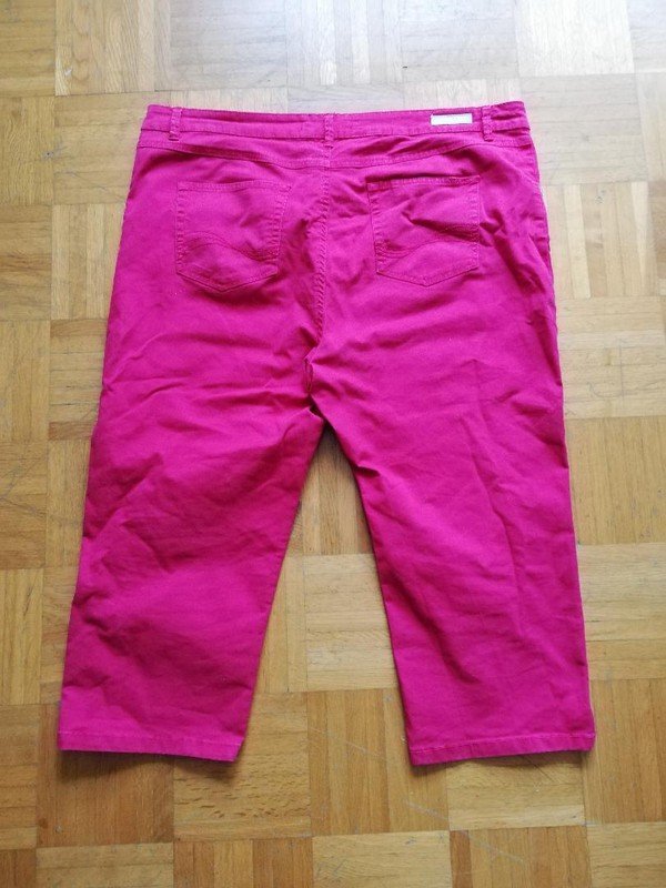 super schöne Capri in pink Gr.50/52 