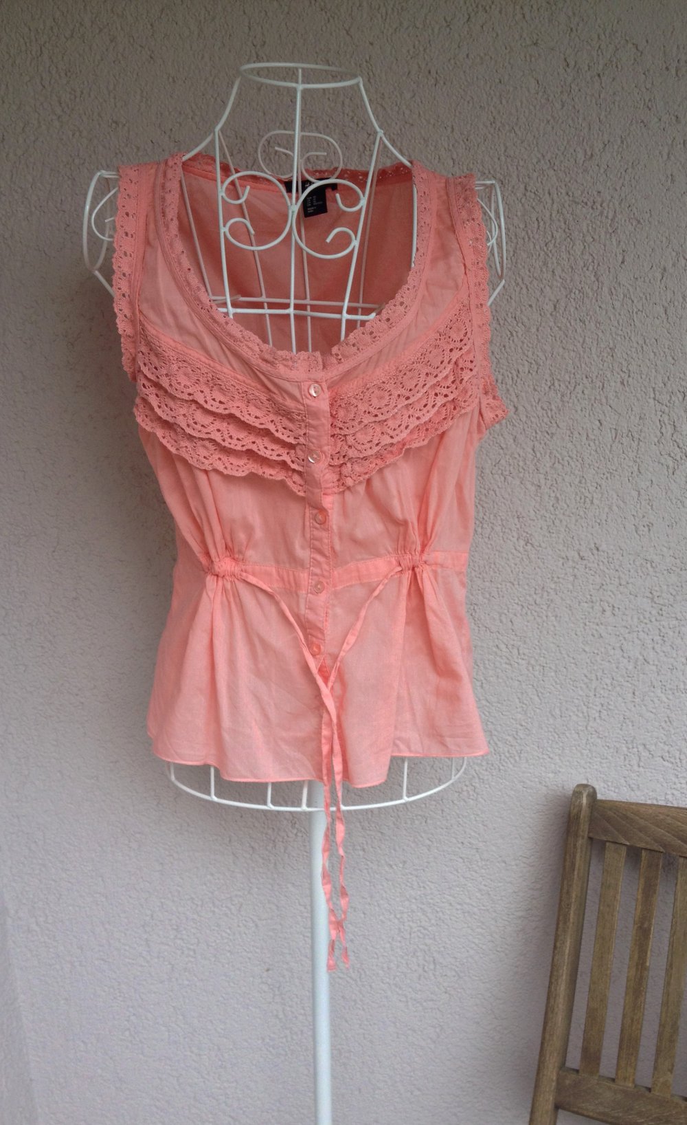 Romantisches Top mit Rüschen und Raffung von H&M