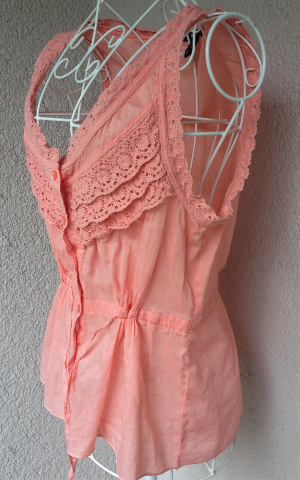 Romantisches Top mit Rüschen und Raffung von H&M