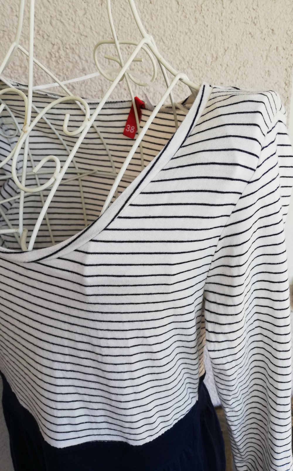 Wunderschönes Kleid mit 3/4 Ärmeln und Streifenmuster von H&M
