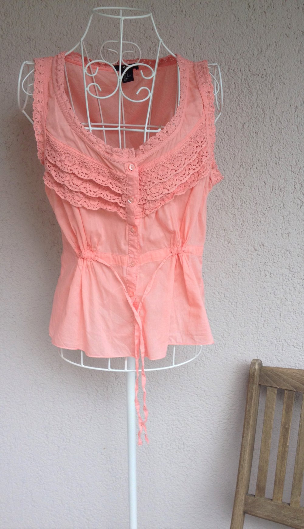 Romantisches Top mit Rüschen und Raffung von H&M