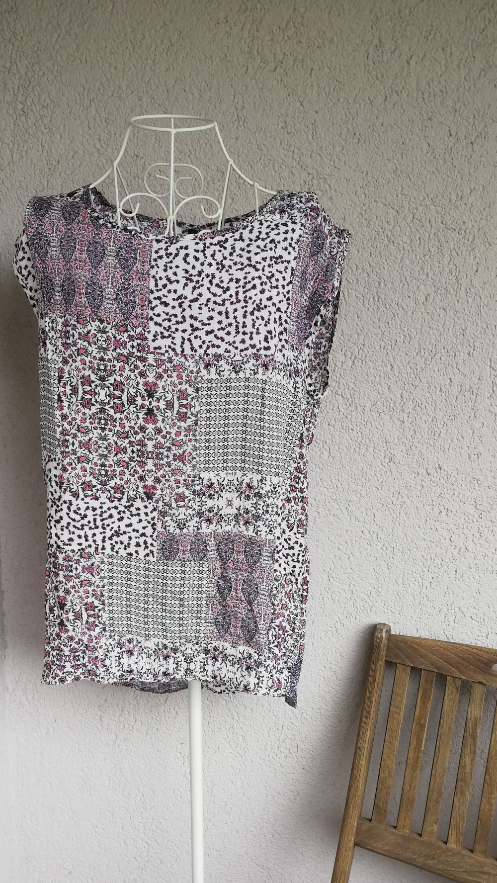Neu! Wunderschönes Top mit Muster von Jean Pascale