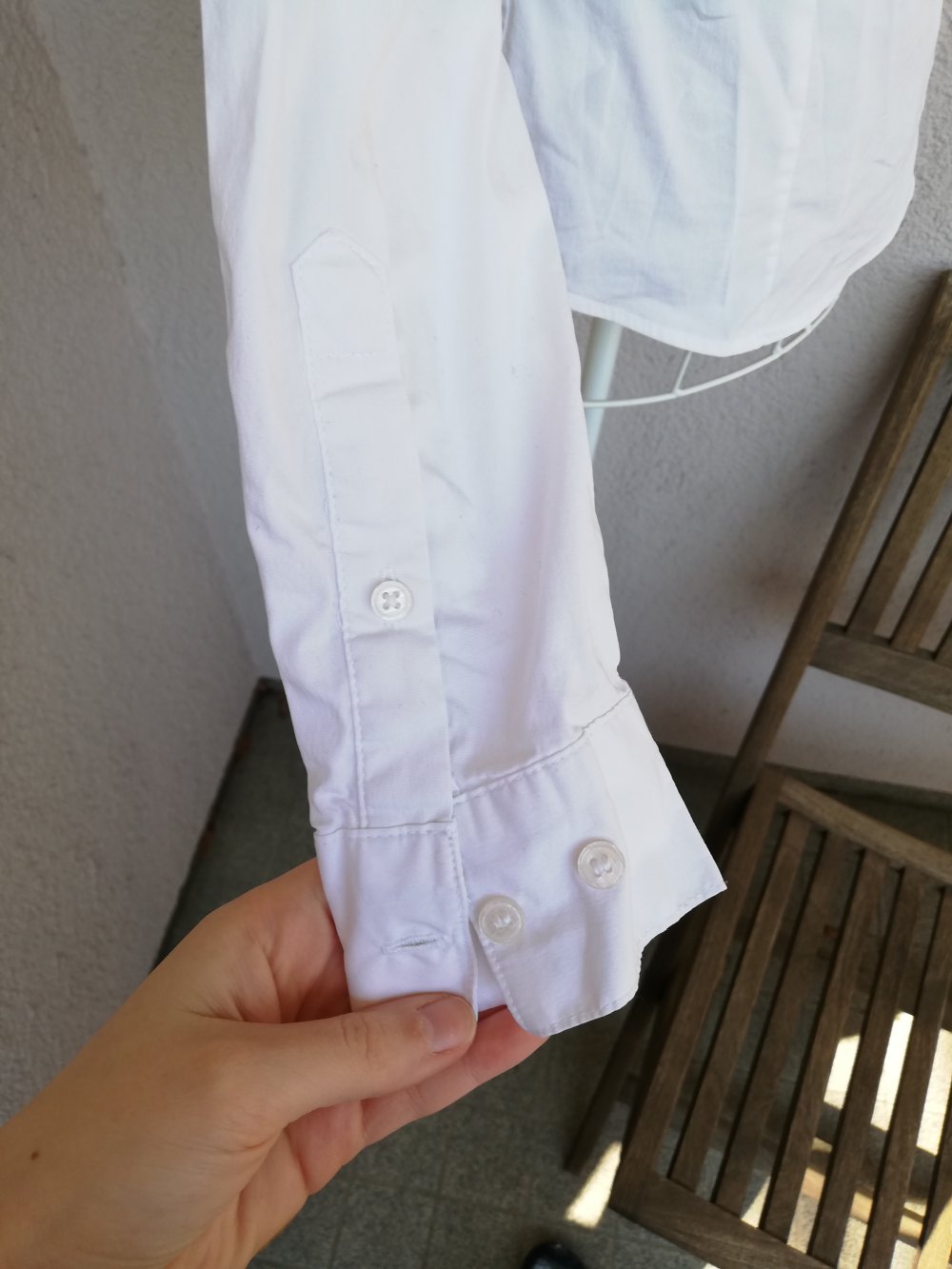 Schöne weiße Bluse mit langen Ärmeln von H&M