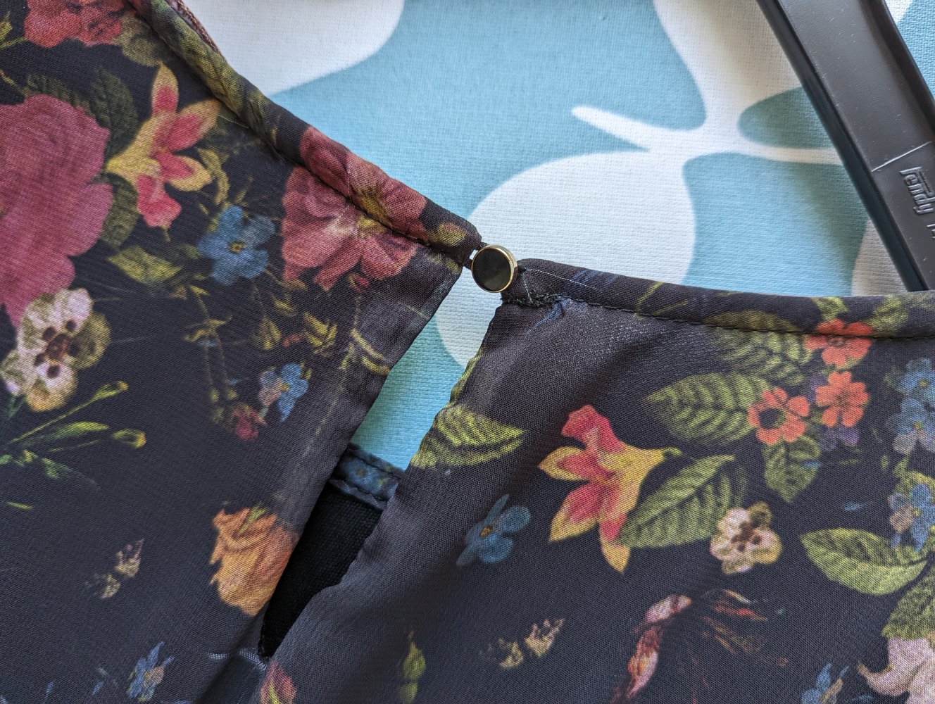 Chiffonkleid 3/4 Arm mit Blumenprint 