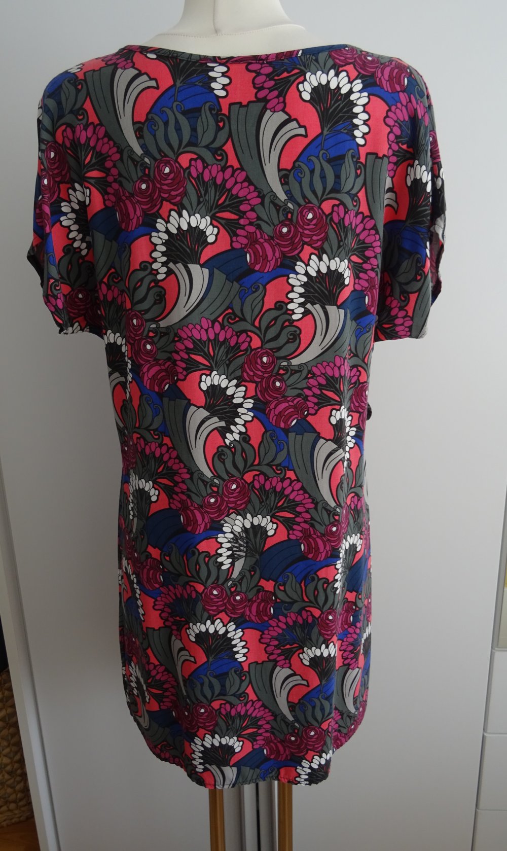 kurzes Kleid