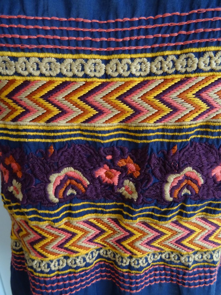 Shirt mit Stickerei