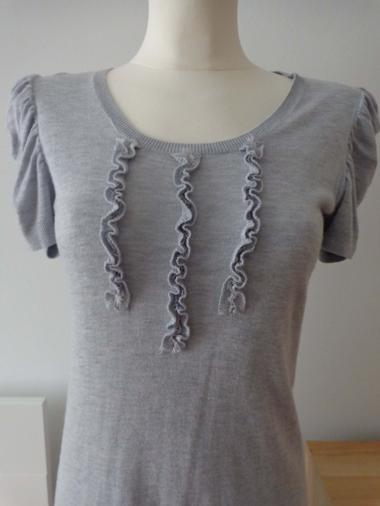 graues Kleid